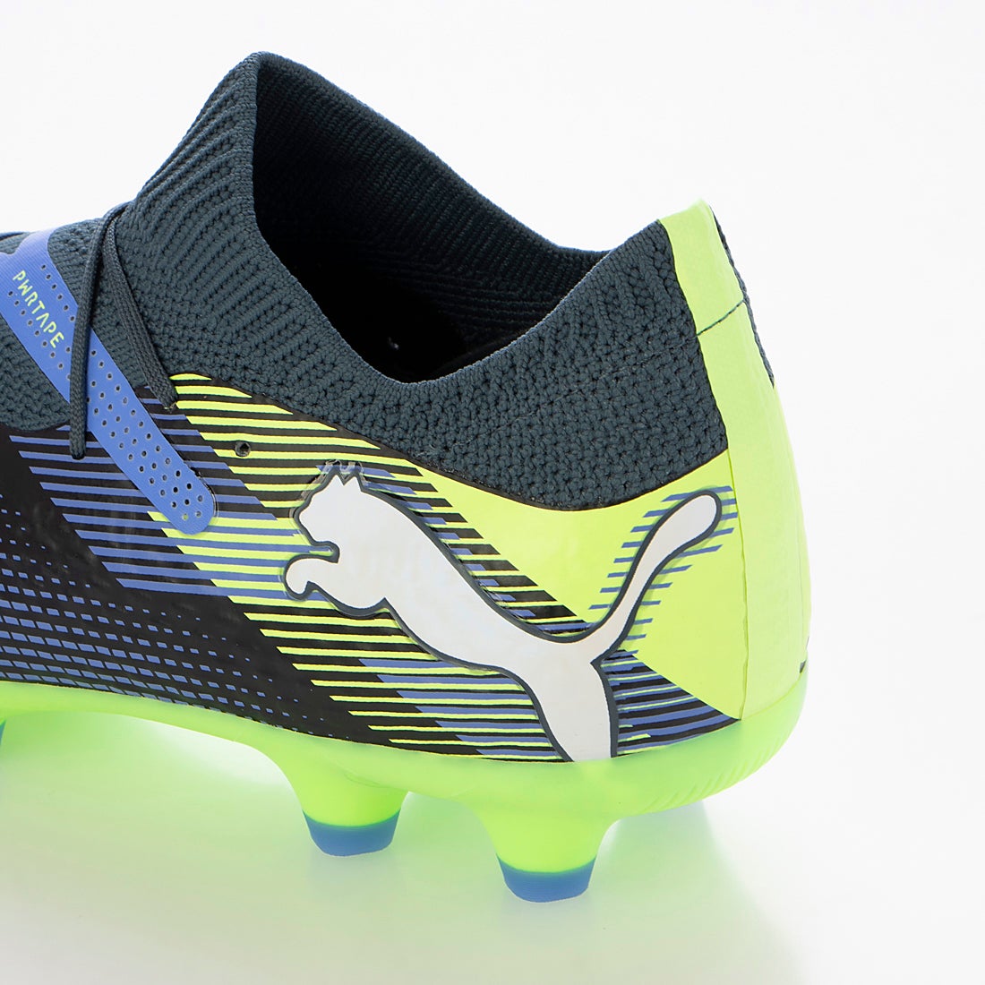 PUMA プーマ フューチャー 7 プロ HG/AG(ネイビー×イエロー×ブルー