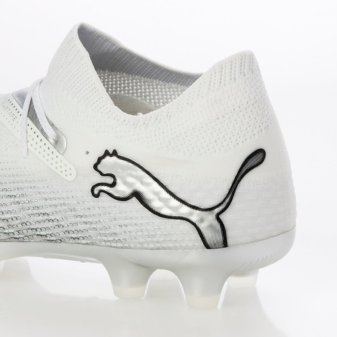 PUMA プーマ フューチャー 7 アルティメット HG/AG(ホワイト) 107702