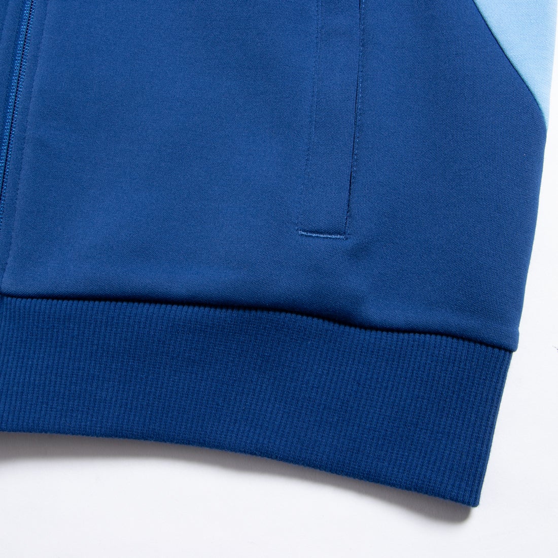 PUMA マンチェスターシティ 22/23 CNY トラック ジャケット(ブルー