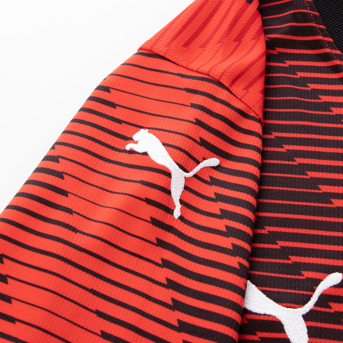 PUMA ACミラン 23/24 ユニフォーム ホーム 半袖 レプリカ 770383 01