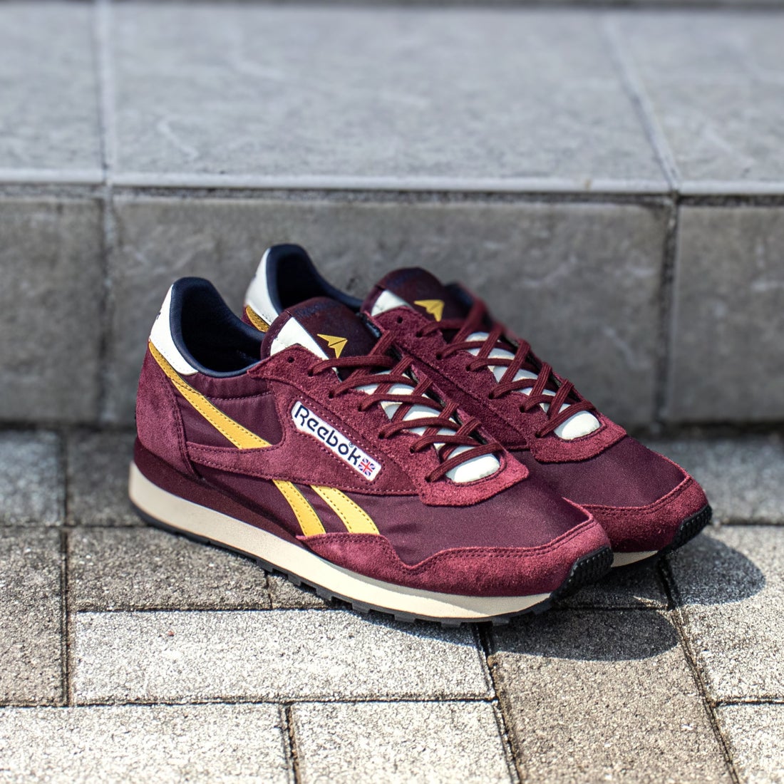 AZTEC II （ブラックチェリー） -Reebok 公式オンラインショップ