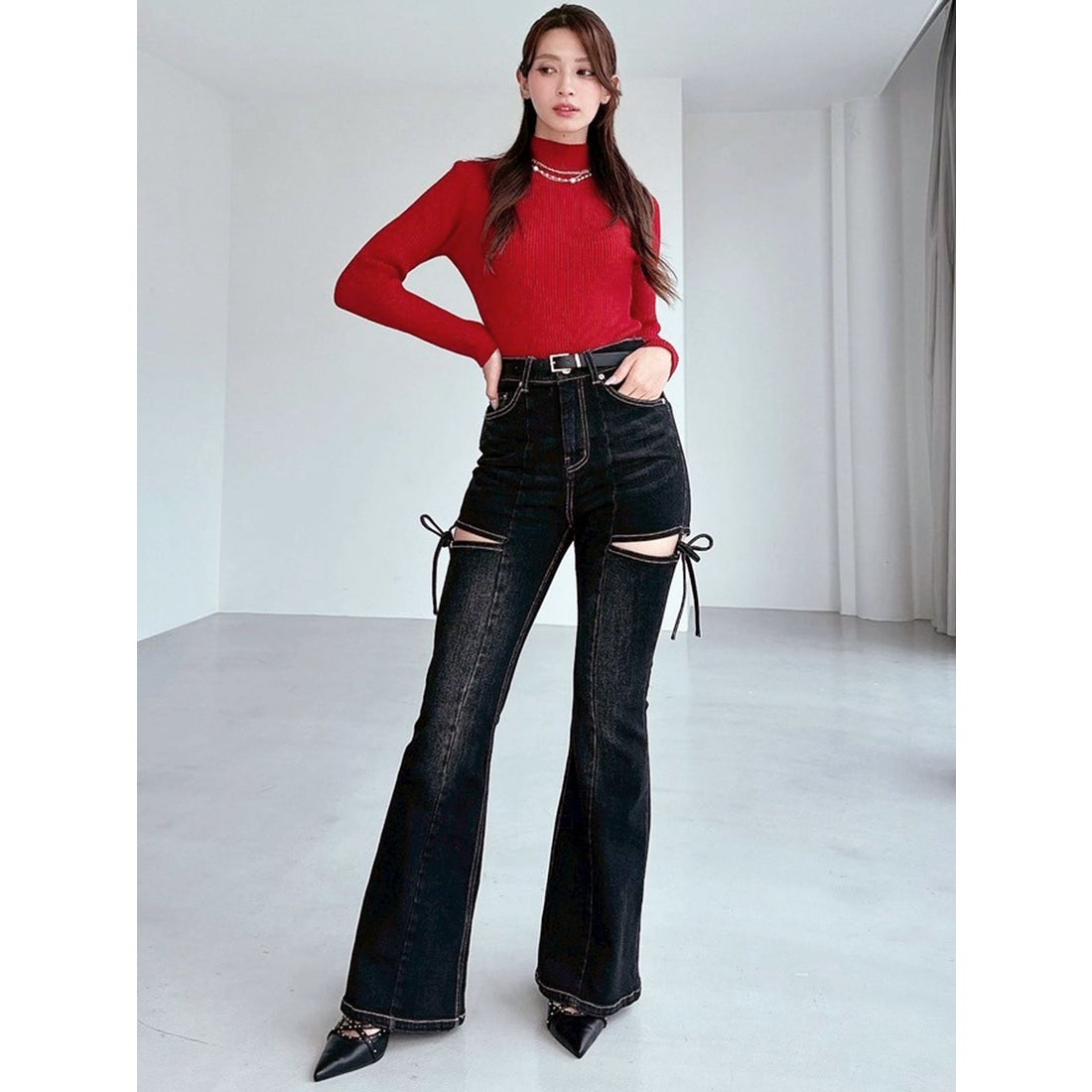 リゼクシー RESEXXY カットアウトリボンデニムパンツ （BLK