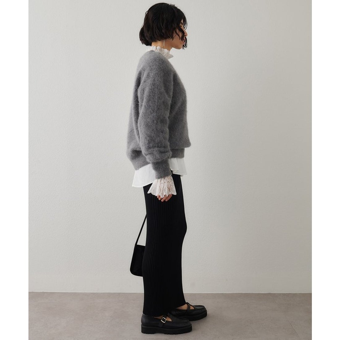 ウィムガゼット Whim Gazette ファークルーネックプルオーバー （gray