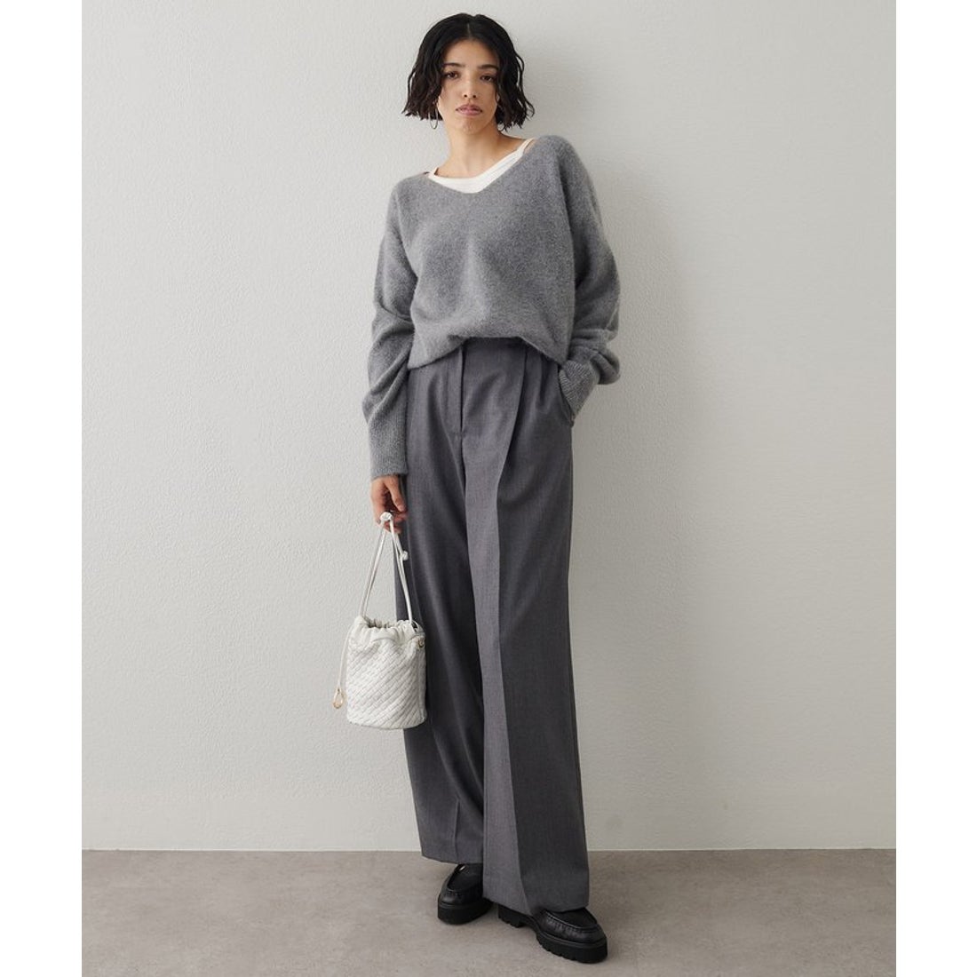 ウィムガゼット Whim Gazette フォックスウール Vネックプルオーバー