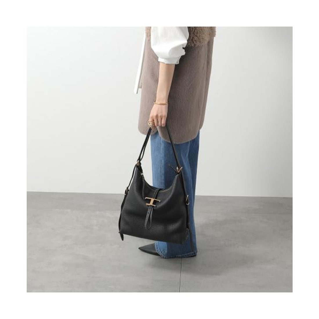 トッズ TOD'S TODS トートバッグ T TIMELESS XBWTSEW0200 WNT （B999
