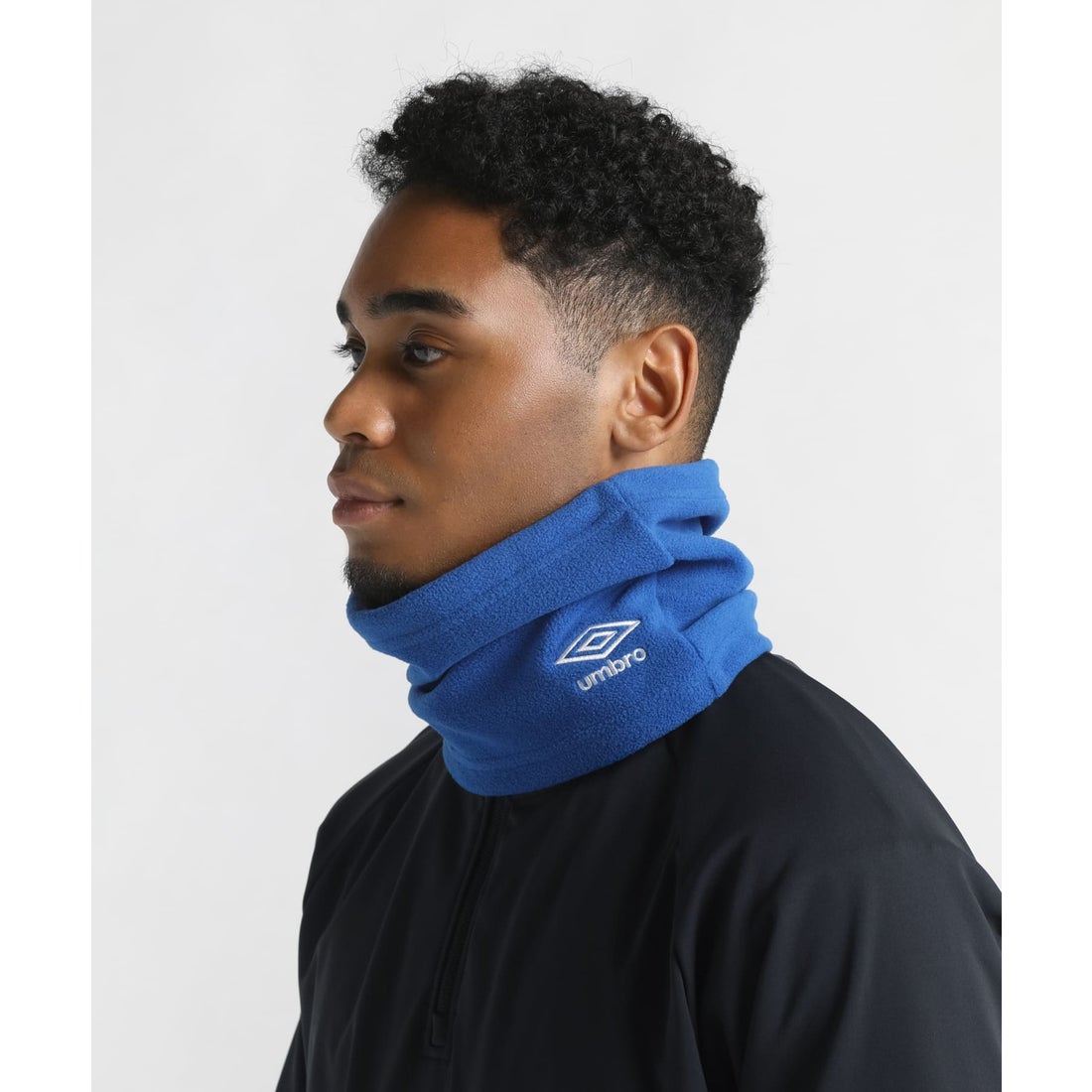 umbro ネックウォーマー｜保温 -デサントストア-DESCENTE STORE-