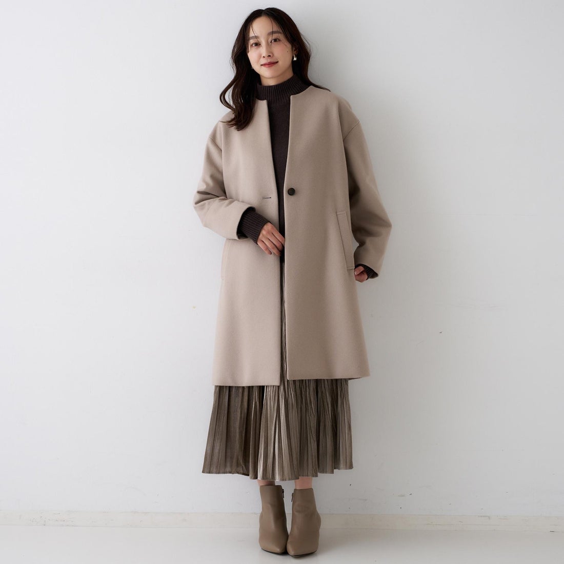 アンタイトル UNTITLED カシミヤ混ノーカラーコート （ベージュ(052