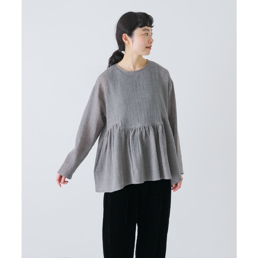 カグレ かぐれ ウールガーゼギャザープルオーバー （グレー系その他