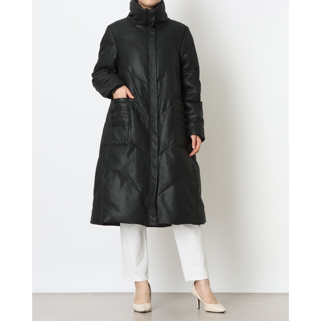 ベスジョーヤ VESGIOIA ラムレザーダウンコート （ブラック