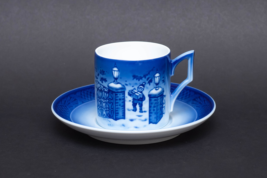 ロイヤル・コペンハーゲン イヤーカップ（2003年）『Seasons Greetings