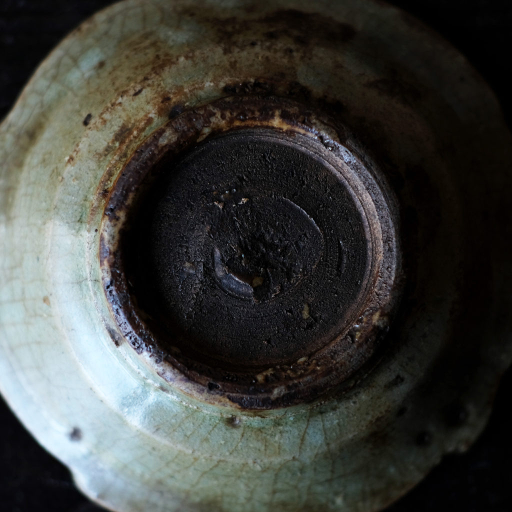 明朝 龍泉窯 七官青磁輪花小皿 | 骨董と詩学 Antique & Poetics | 蛇韻律