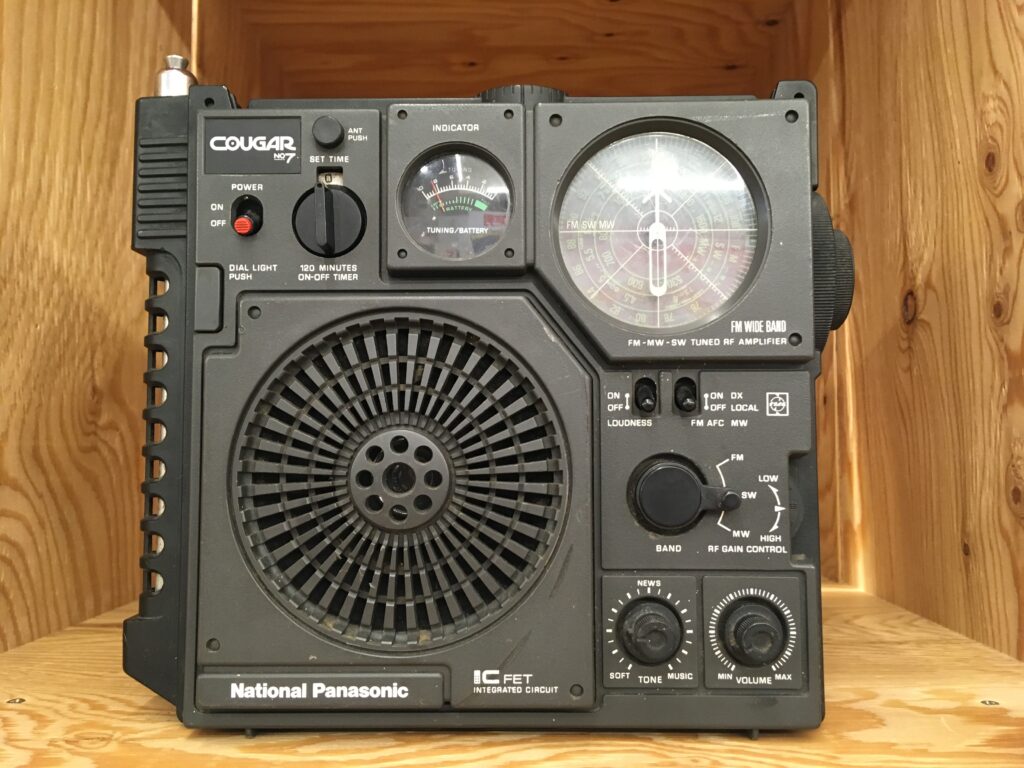 ナショナル RF-1188 – 微妙なポジションの高級BCLラジオ | 【昭和