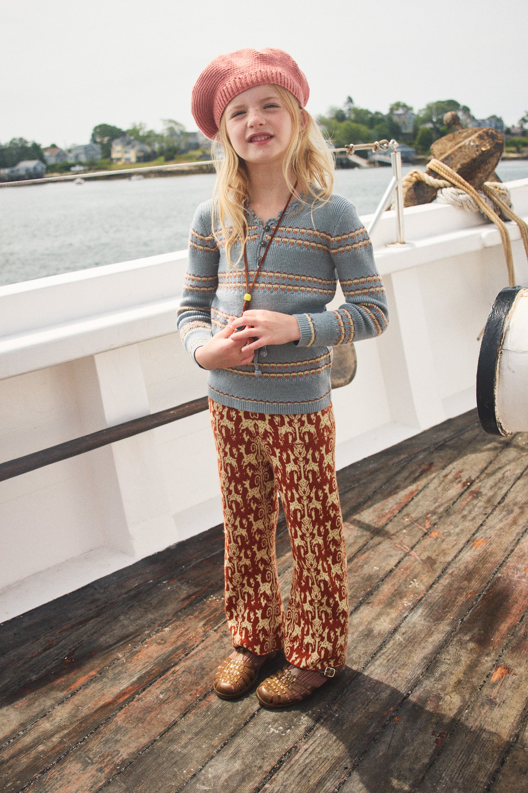 Crochet Beret – Misha & Puff