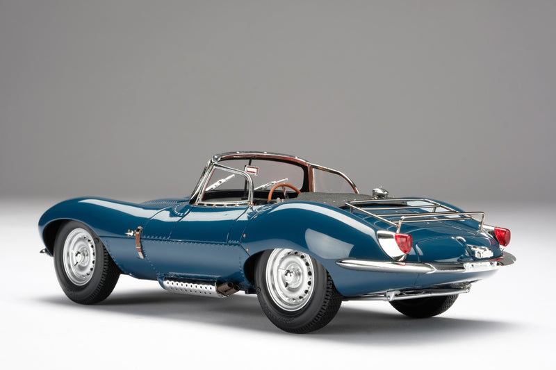 Jaguar XKSS at 1:18 scale – CD Shop | Classic Driver