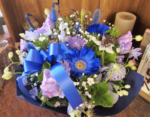 青紫の魅力的なアレンジ