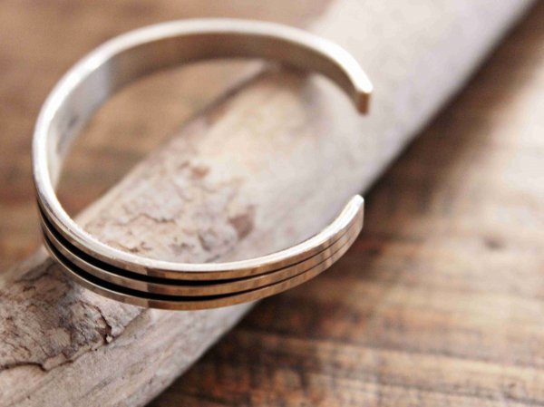 Navajo BANGLE（TOM HAWK トムホーク） / indian jewelry