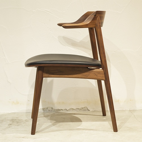 IE-02 ダイニングチェア(ウォールナット) (バリエーションオイル仕上げ