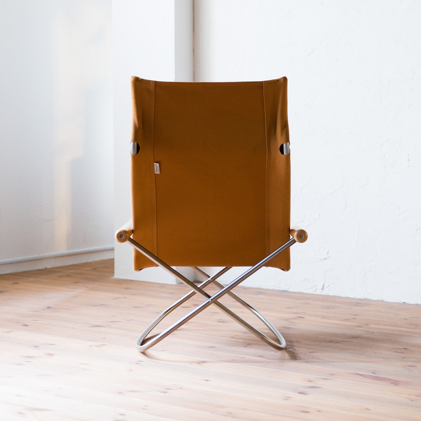 ニーチェア エックス ロッキング (木部ナチュラル シートキャメル