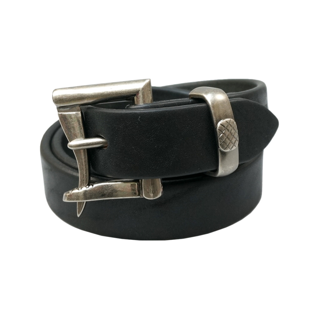 BARNS OUTFITTERS（バーンズ アウトフィッターズ） 栃木レザー