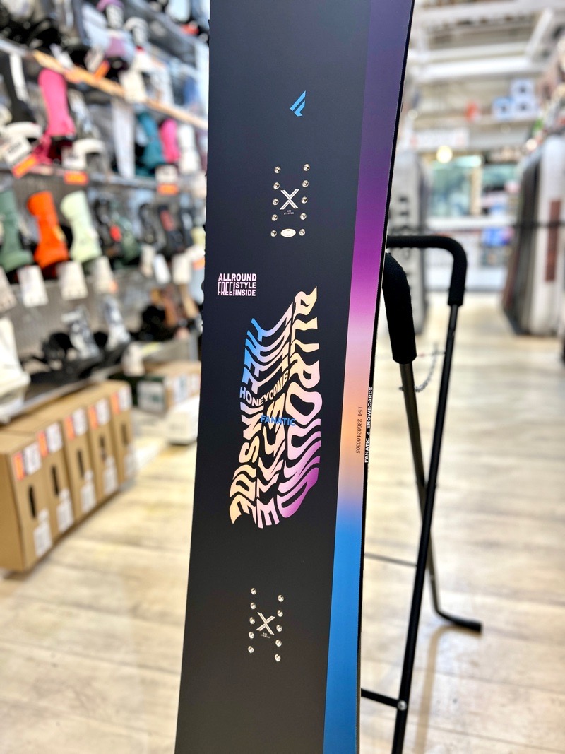 50％OFF 【即納】 メンズ スノーボード 板 型落ち FANATIC DUAL BLACK