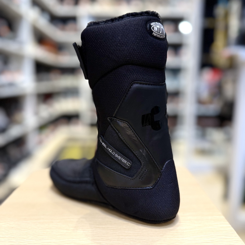 ラスト1点】 24-25 THIRTYTWO LASHED W'S X VOLCOM カラー:BLACK 23cm