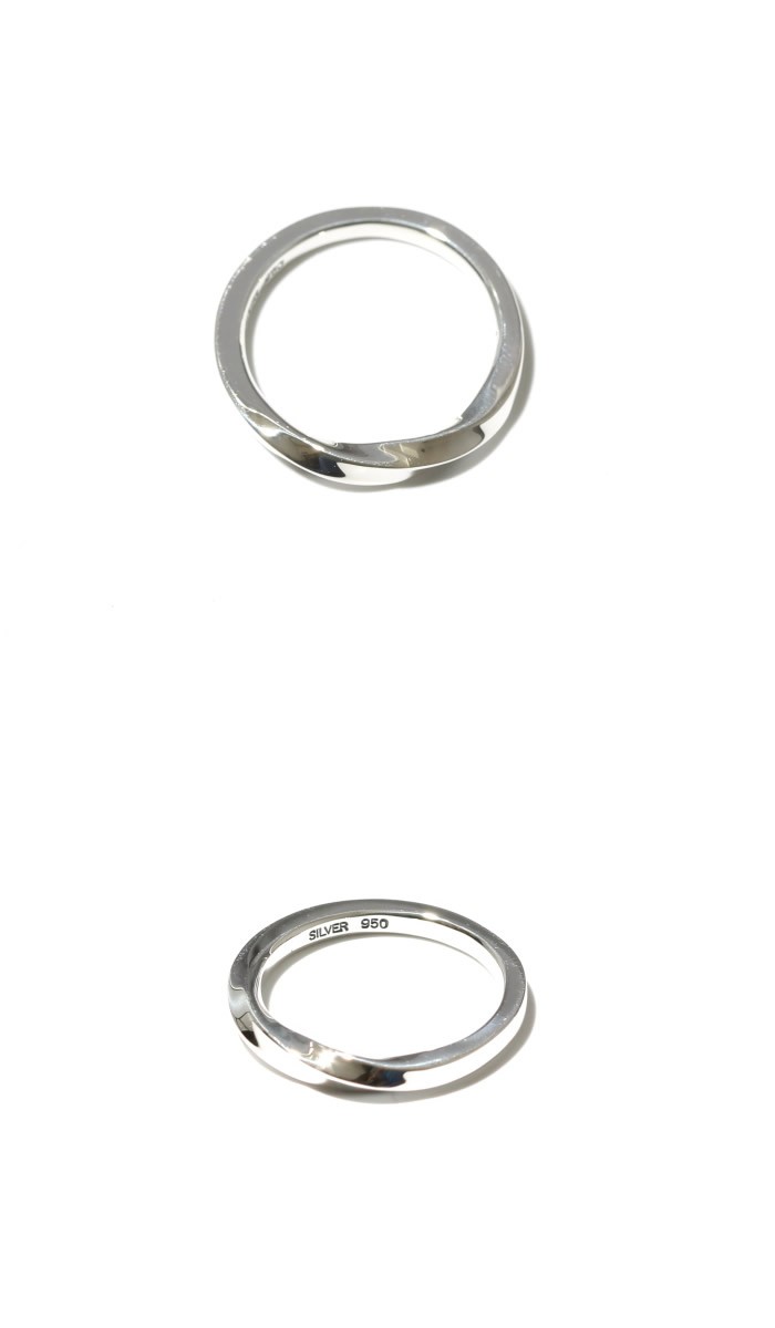 PUERTA DEL SOL（プエルタ・デル・ソル） Mobius Strip Medium Ring