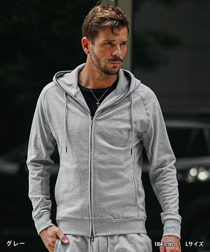 1PIU1UGUALE3 RELAX ウノピュウノウグァーレトレ リラックス パーカー