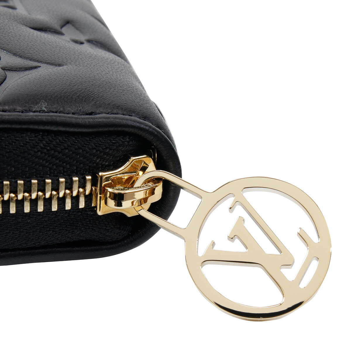 LOUIS VUITTON（ルイ・ヴィトン） 財布 長財布 ラウンドファスナー