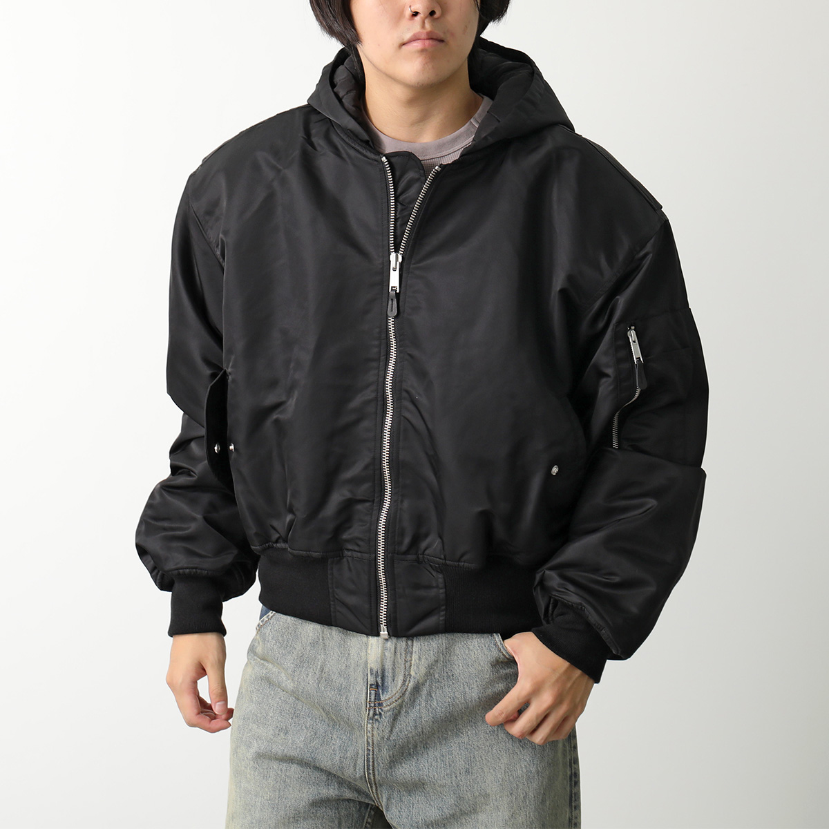 entire studios（エンタイアスタジオ） ボンバージャケット HOODED