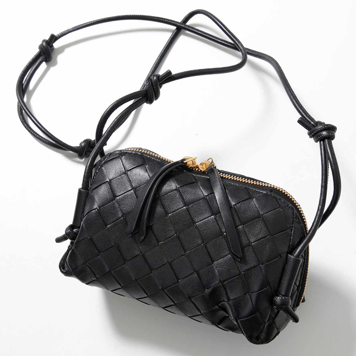 BOTTEGA VENETA（ボッテガ・ヴェネタ） バッグ イントレチャート