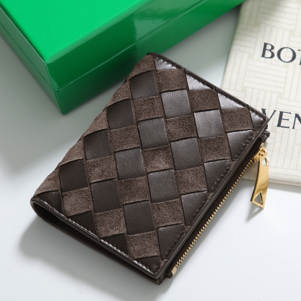 BOTTEGA VENETA（ボッテガ・ヴェネタ） 二つ折り財布 742330 V5XX1