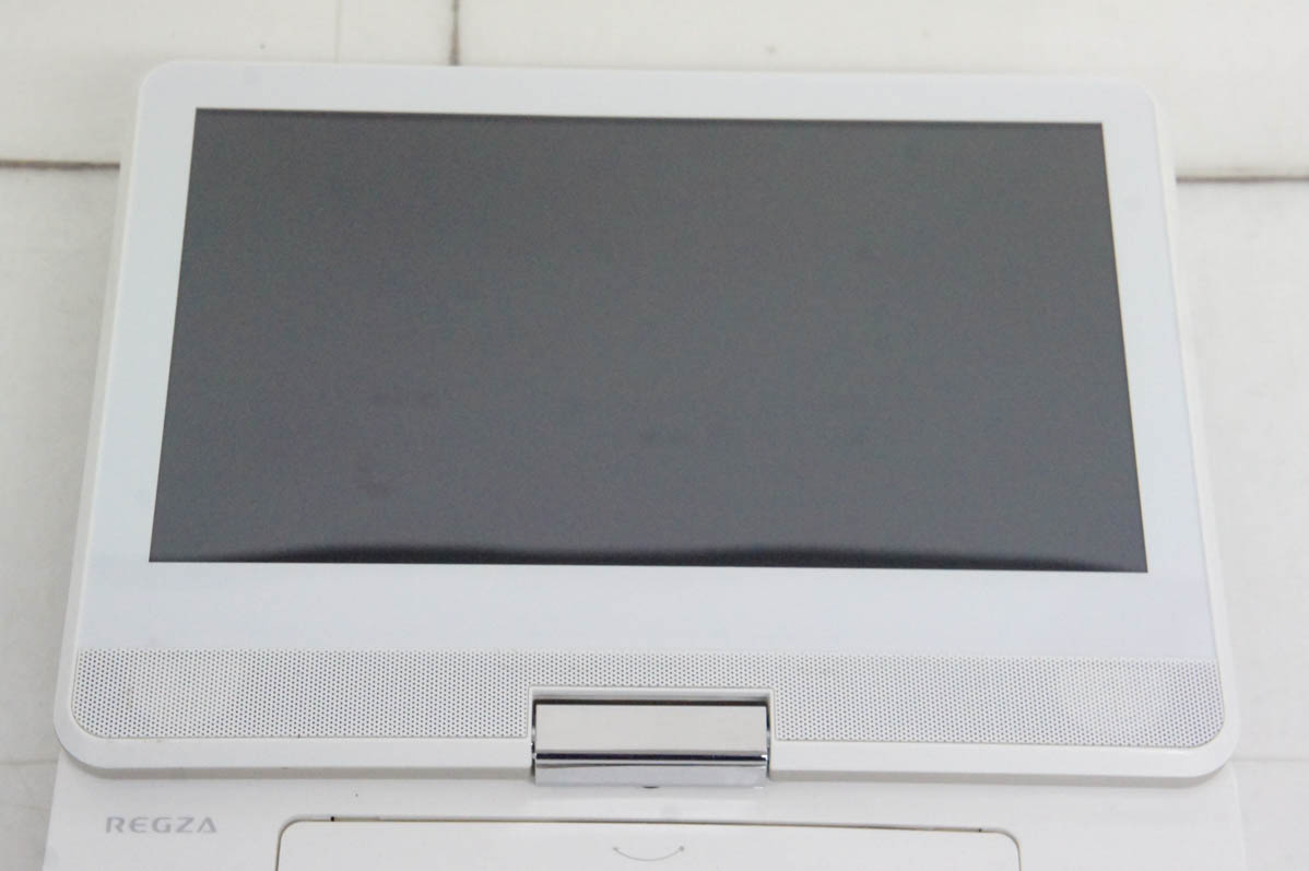 中古 TOSHIBA東芝 REGZA ポータブルブルーレイディスクプレーヤー SD