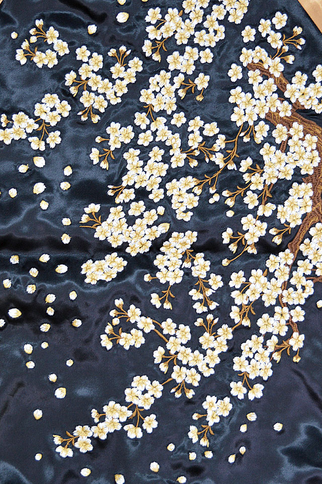 桜吹雪スカジャン 絡繰魂 242121 和柄 和風 刺繍 さくら サクラ