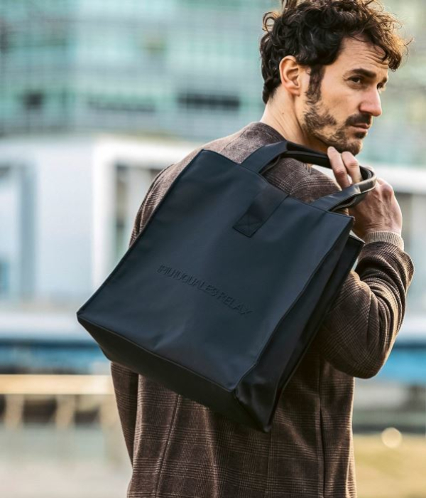 1PIU1UGUALE3 RELAX ウノピゥウノウグァーレトレ リラックス