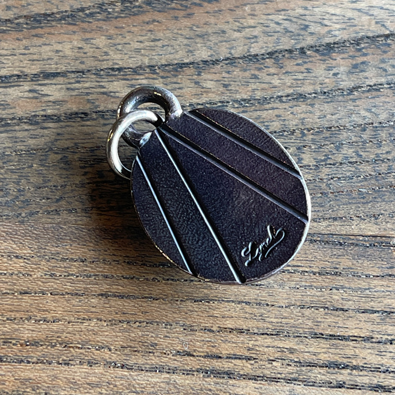 magnet_175929850000.jpg
