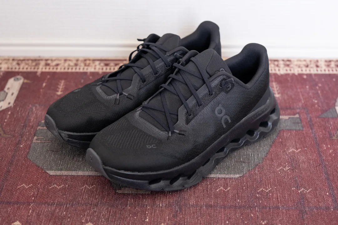 オシャレにもウォーキングにも！On Cloudtilt（クラウドティルト）が