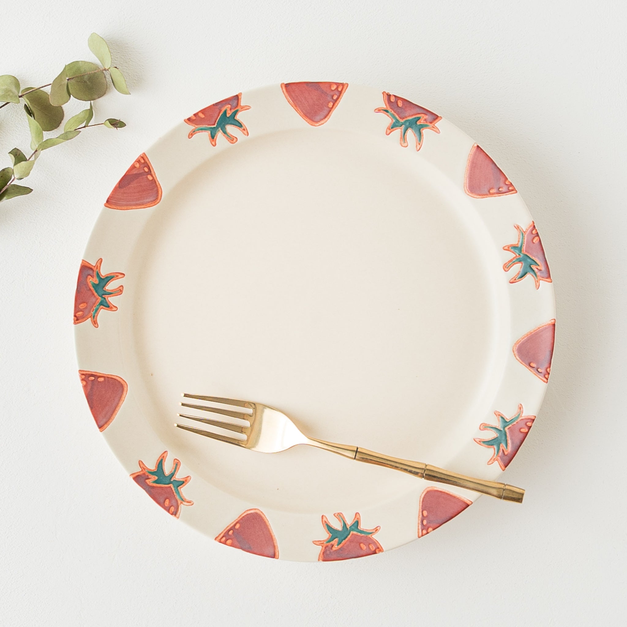 波佐見焼 fruits プレート L イチゴ｜和食器通販 四季折折 – 四季折折