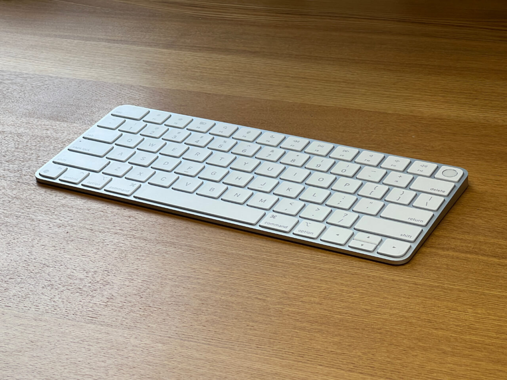 Touch ID搭載Magic Keyboardレビュー！ロジクールMX Keys Miniと比較