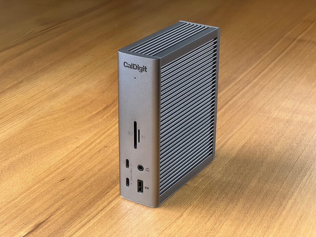 CalDigit TS4レビュー！MacにおすすめのThunderbolt4ドック | シキログ