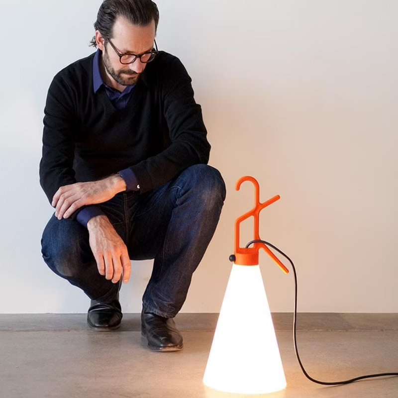 MAYDAY（メイデイ）テーブルランプ｜フロスの正規代理店 Shinc lab