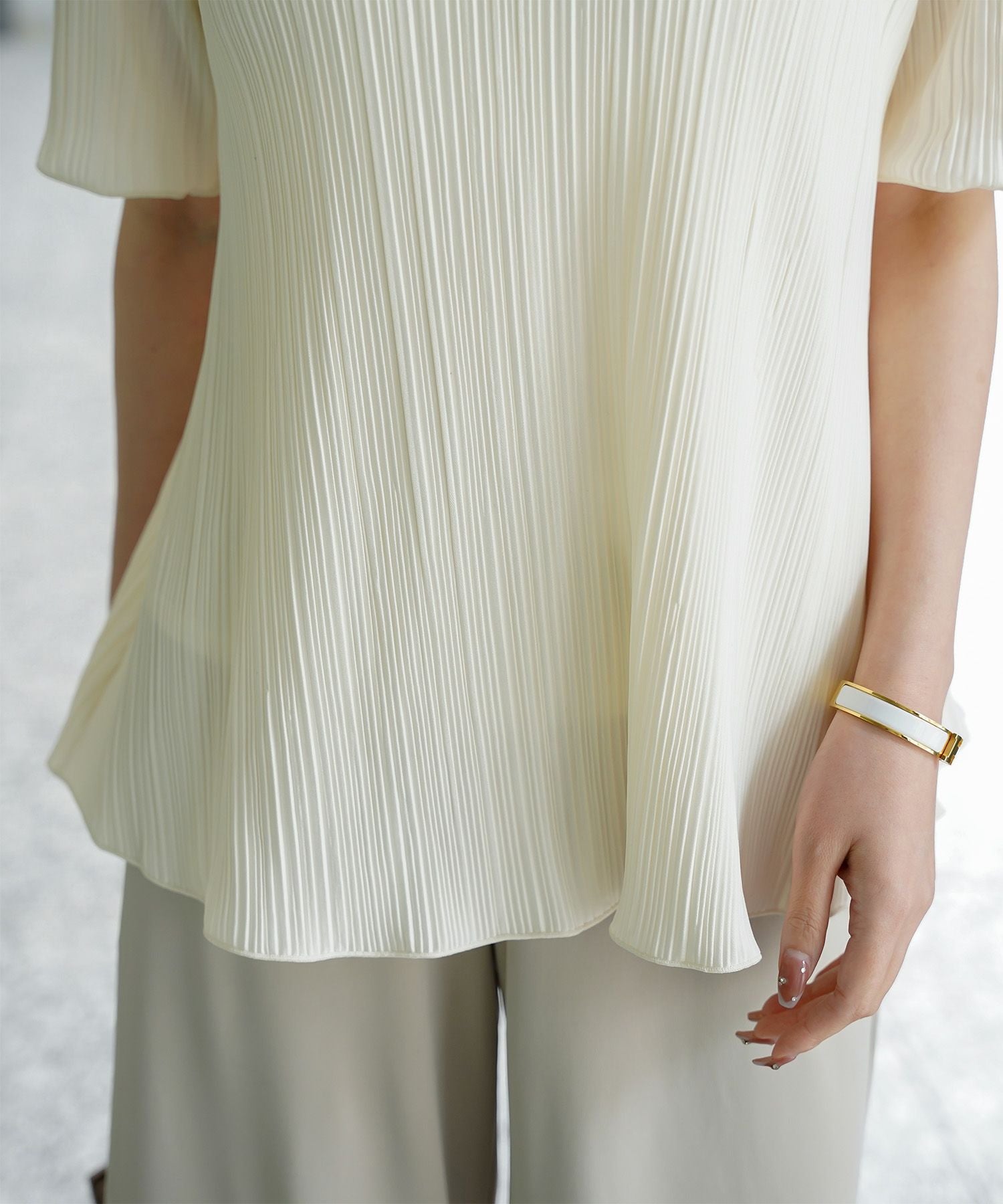 プリーツ トップス HUIT 全3色｜hit831-0283【1】 - 半袖