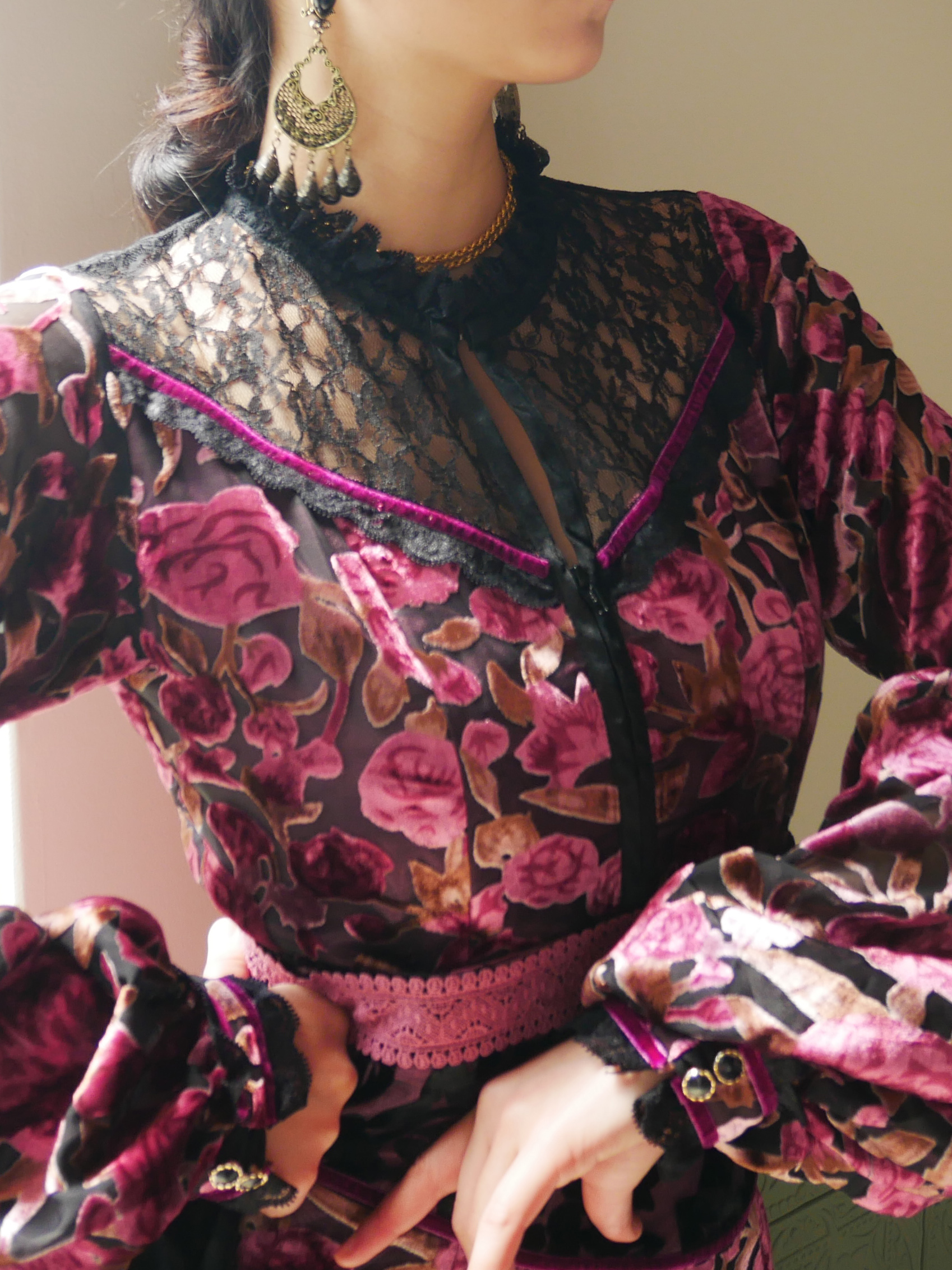 Sonia Johnes | フラメンコ衣装のソニア・ジョーンズ 公式ブランドサイト