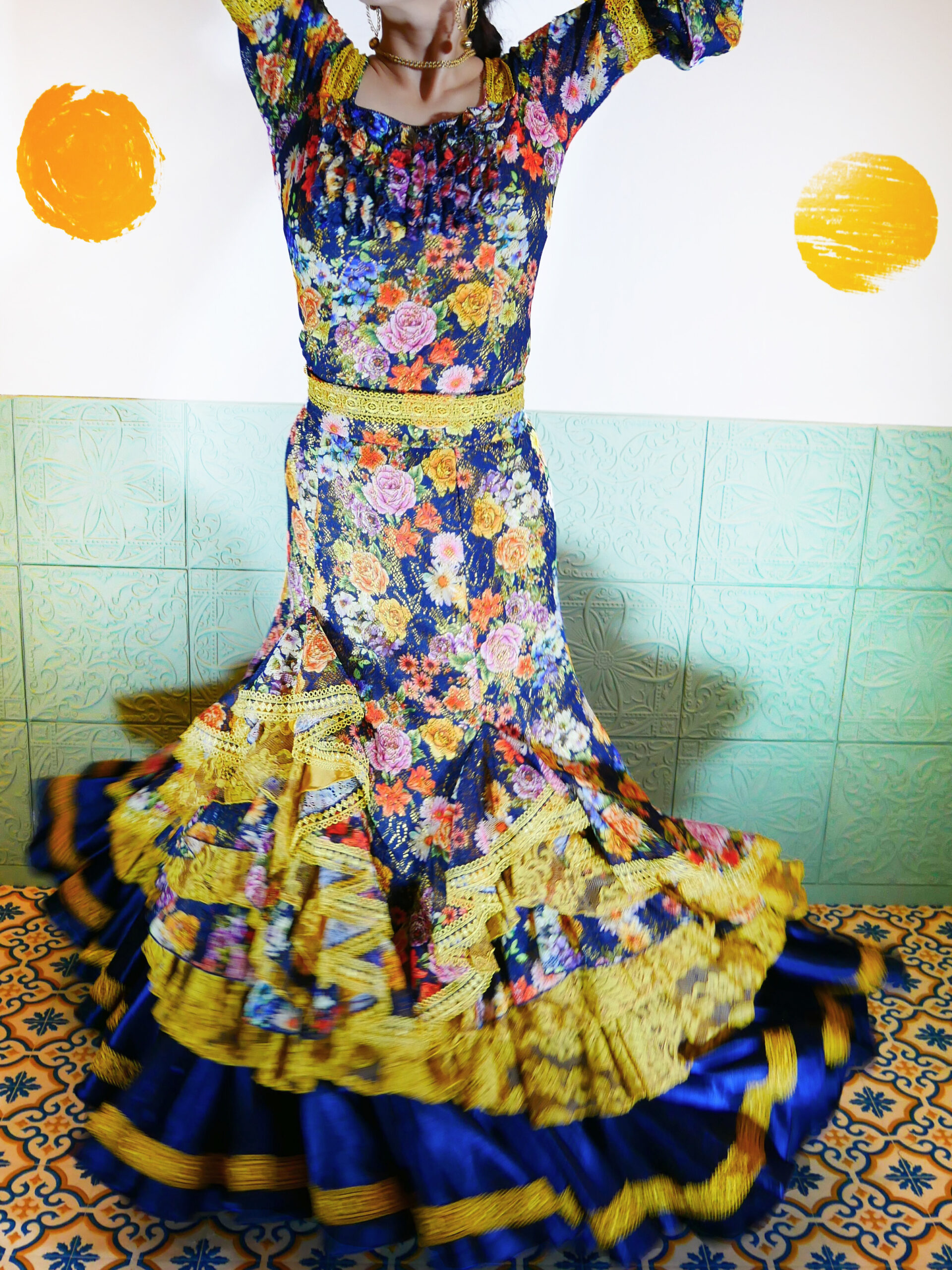 Sonia Johnes | フラメンコ衣装のソニア・ジョーンズ 公式ブランドサイト