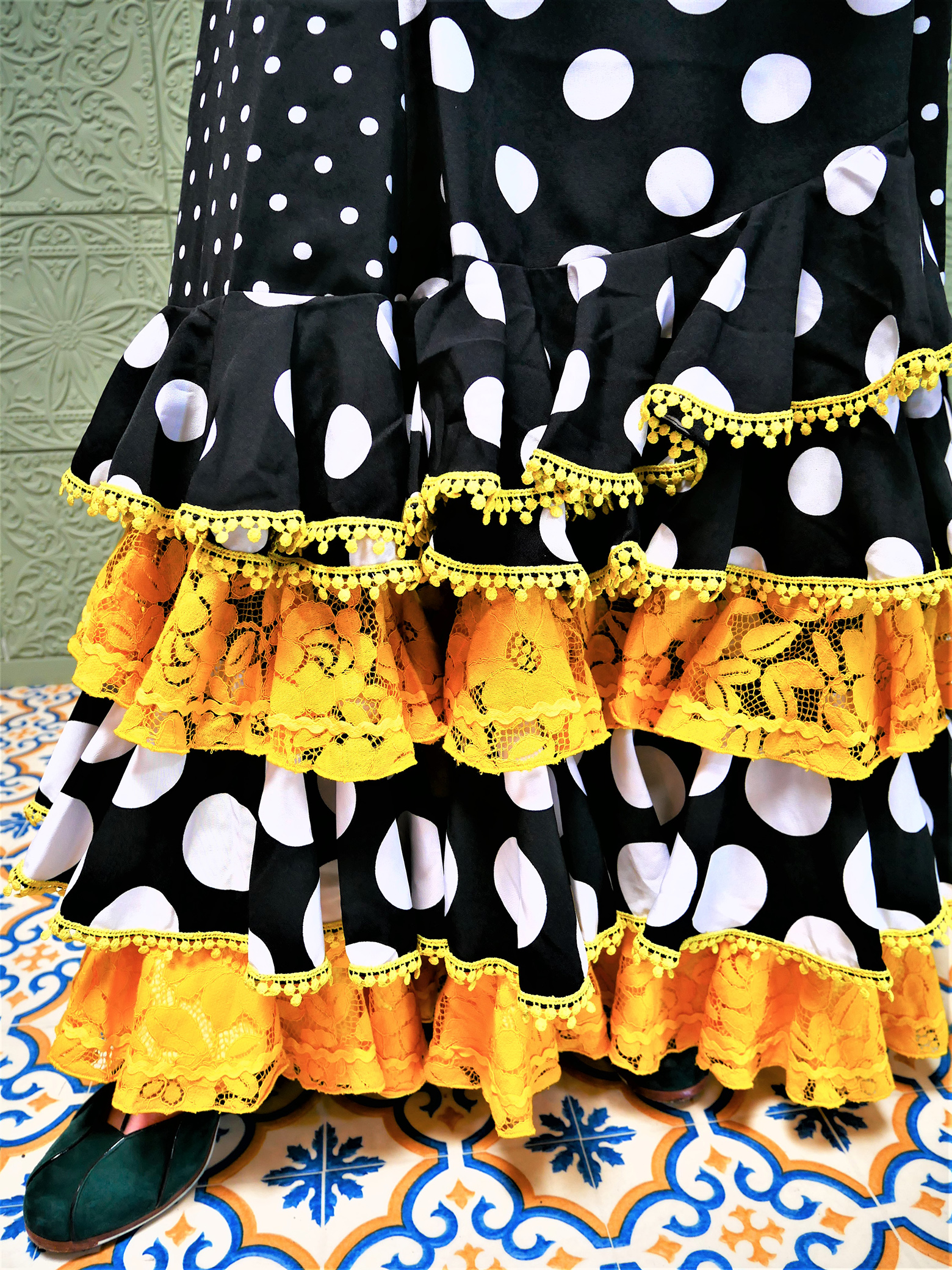 Sonia Johnes | フラメンコ衣装のソニア・ジョーンズ 公式ブランドサイト