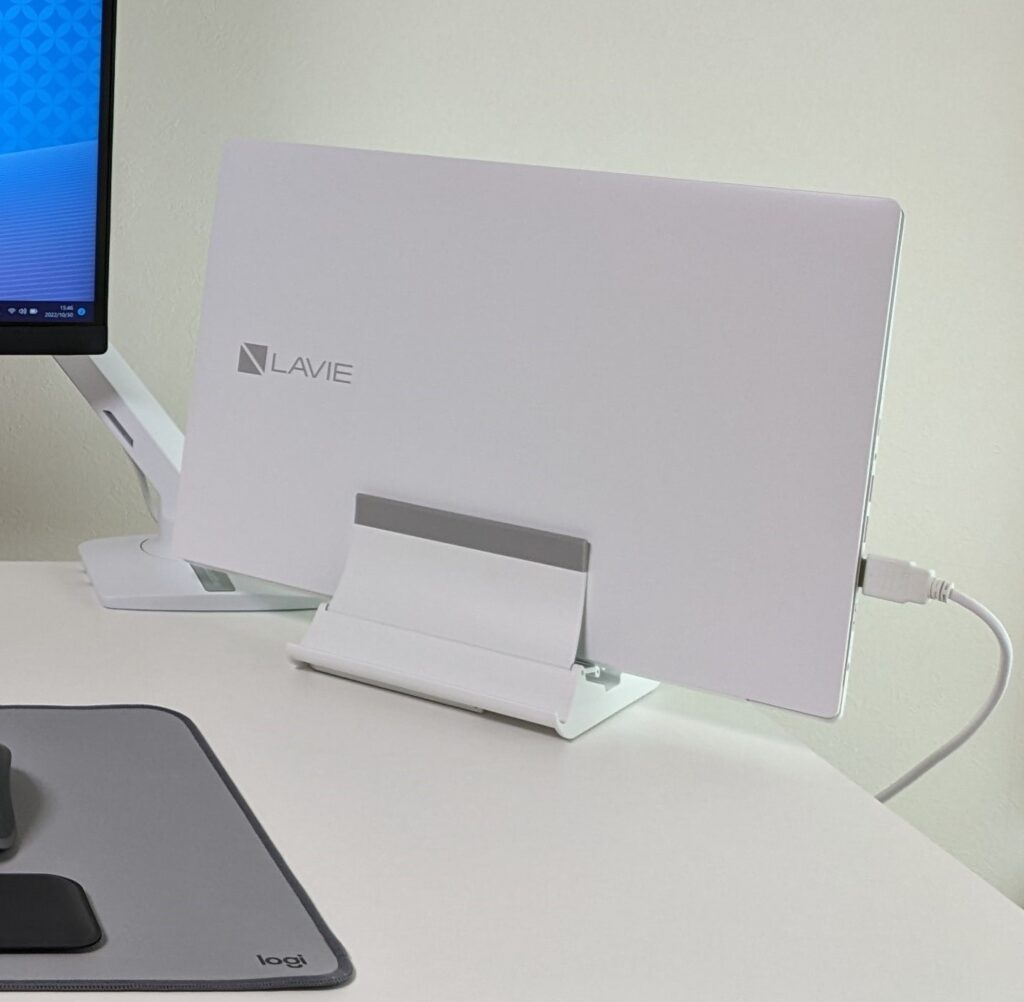 コスパ抜群！】国内メーカーの白いノートPC NEC LAVIE【LAVIE Direct