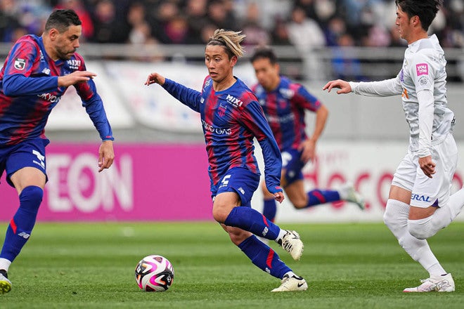 PHOTO】ゴールでサポーターに挨拶！FC東京に新加入ながら2試合連続弾