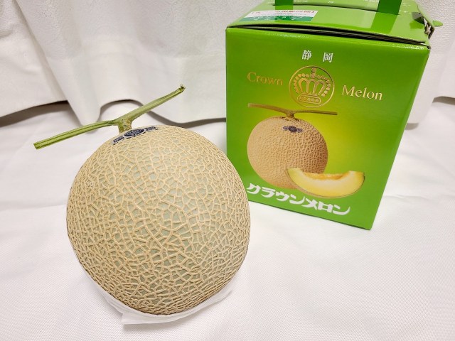 The one in which we sample top-notch melon in the Crown Melon