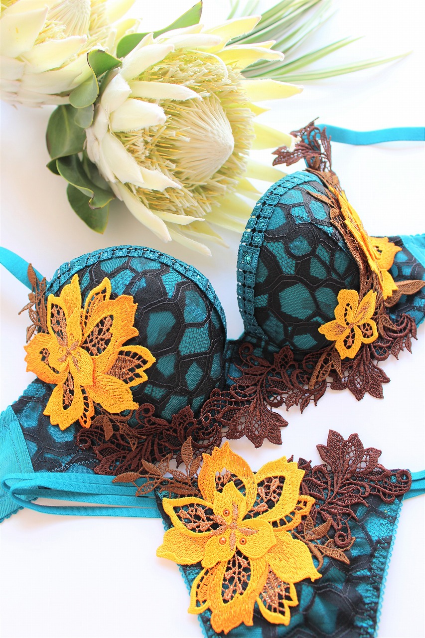 ケニアランジェリ～♡ サルート44group BSカラー | La Sorbonne（ラ