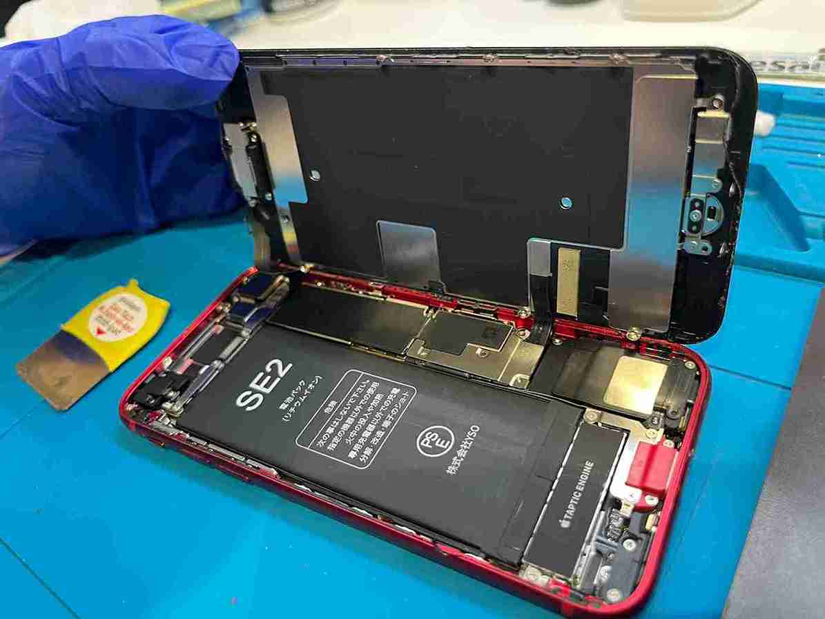 iPhone SE（第2世代）のバッテリー交換なら即日対応！ | お近くの