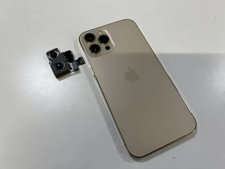 iPhone12ProMaxのカメラの曇りやゴミはスマートクリアMEGAドンキホーテ